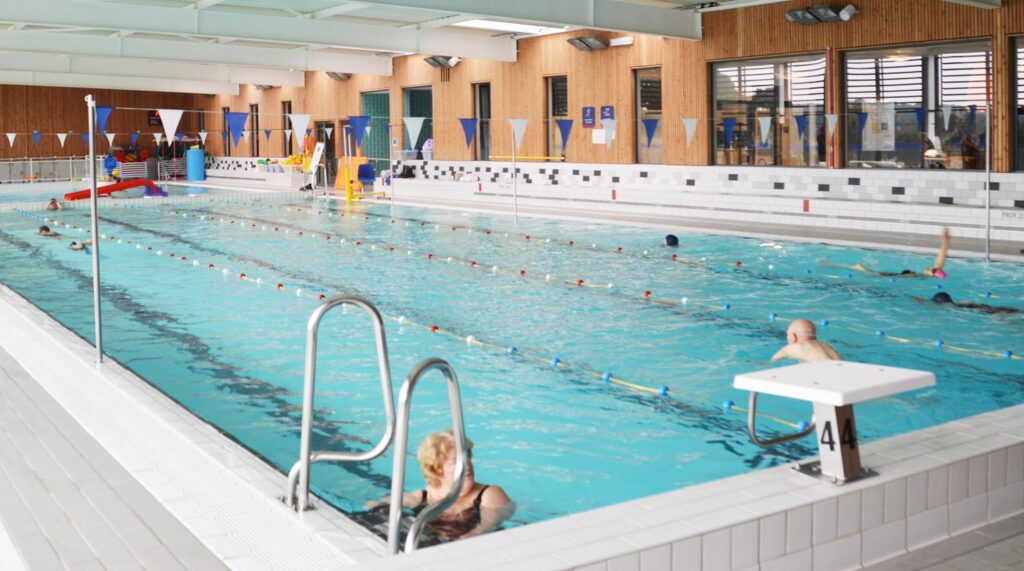 Informations : Vue du bassin du Centre Aquatique