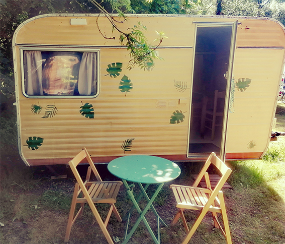 Our Caravans vue de l'exterieur de Mowgli